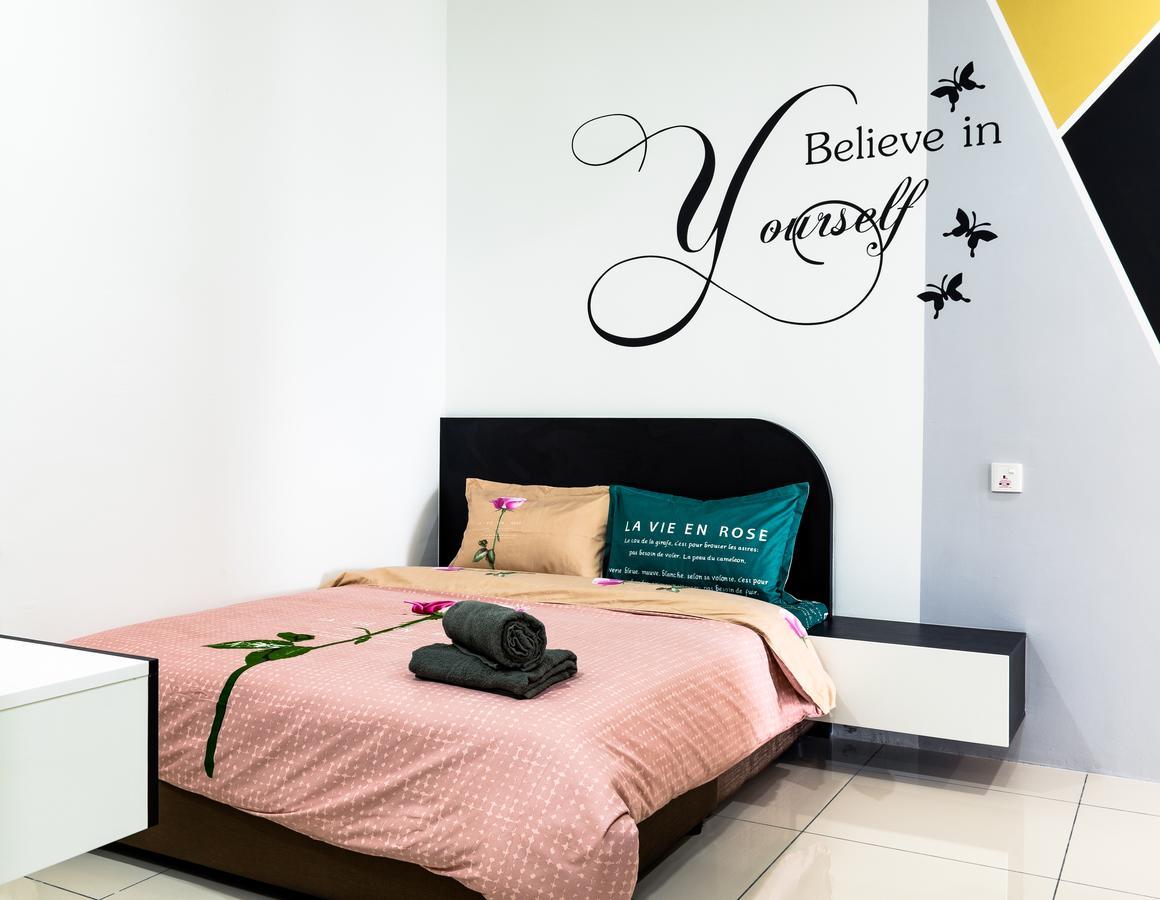 Southwest Island Suite By D Imperio Homestay Bayan Lepas Exterior foto